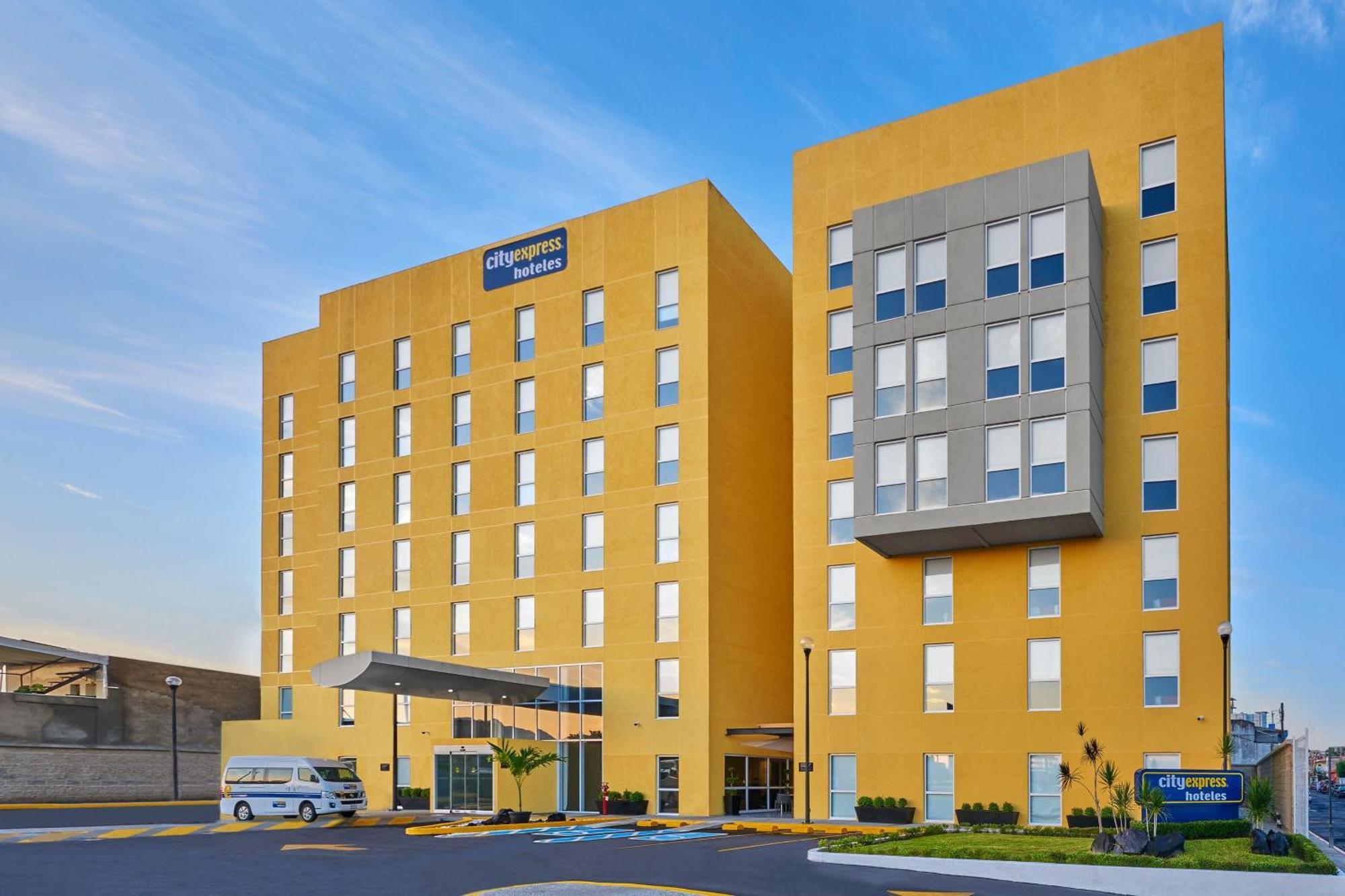 City Express By Marriott Tepic Hotel Exterior photo